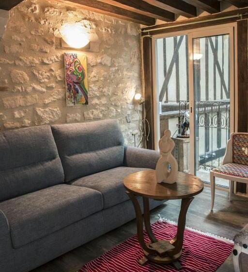 پانسیون Aux Patissiers