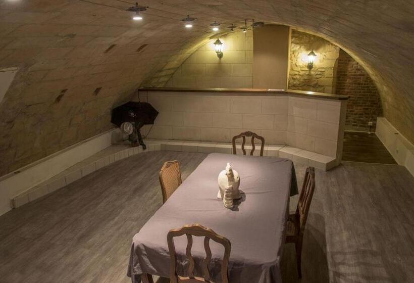 پانسیون Aux Patissiers