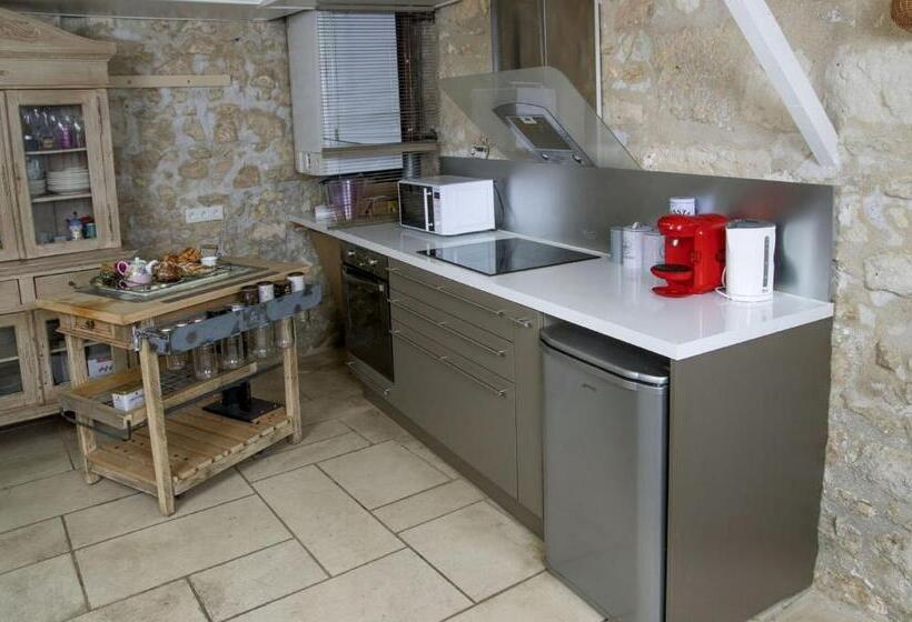 پانسیون Aux Patissiers