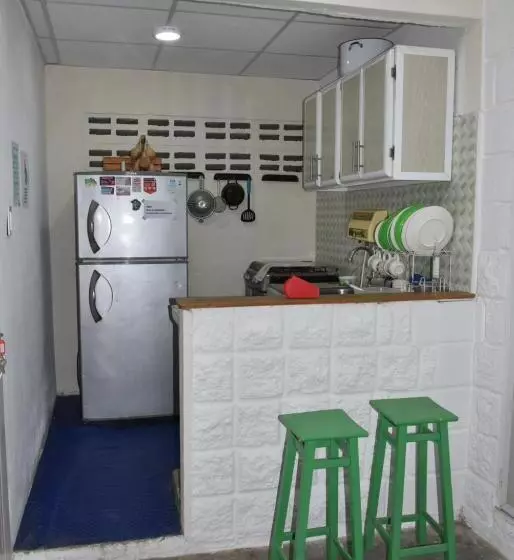 پانسیون Casa Universitaria El Trebol