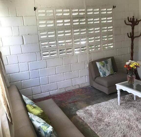 پانسیون Casa Universitaria El Trebol