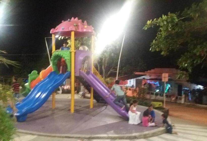 פנסיון Hostel Villa Silvia