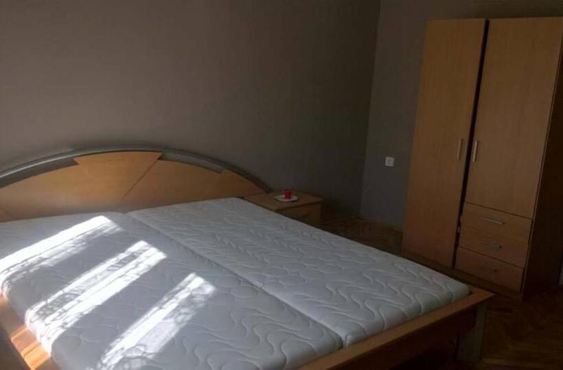 펜션 Leander House