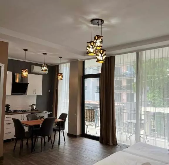 پانسیون Nina Two