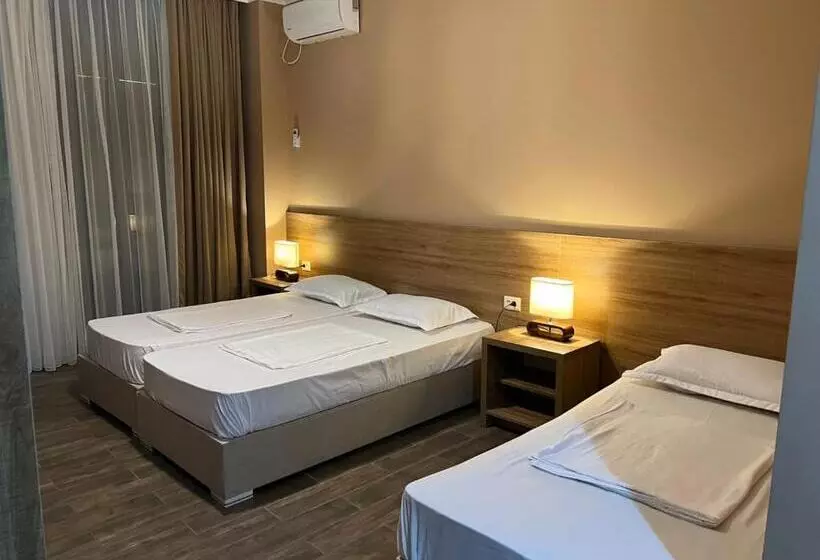 پانسیون Nina Two