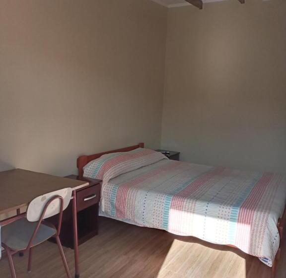 هاستل Hostal Amunategui