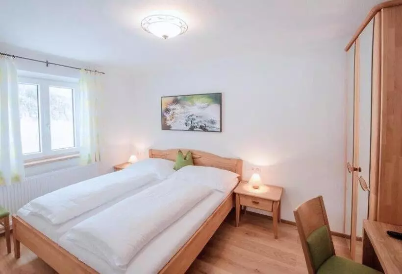 ベッドアンドブレックファースト Haus Kirchgasser