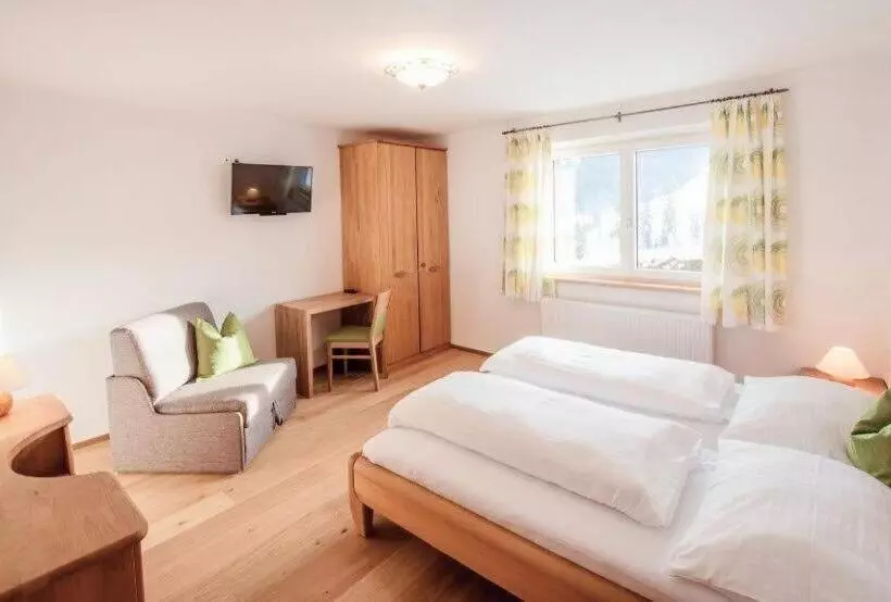 ベッドアンドブレックファースト Haus Kirchgasser