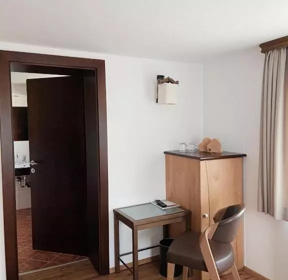 ベッドアンドブレックファースト Haus Kirchgasser