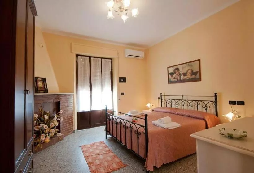 Hotelli Agriturismo Il Crinale