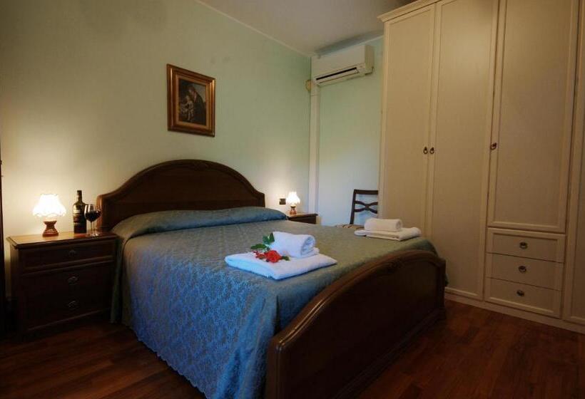 Отель Agriturismo Il Crinale