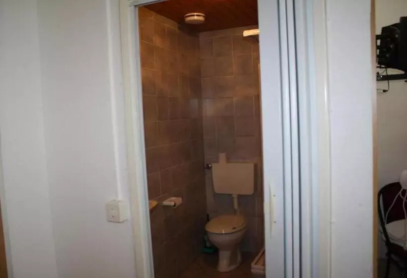 Hotelli Albergo Stazione