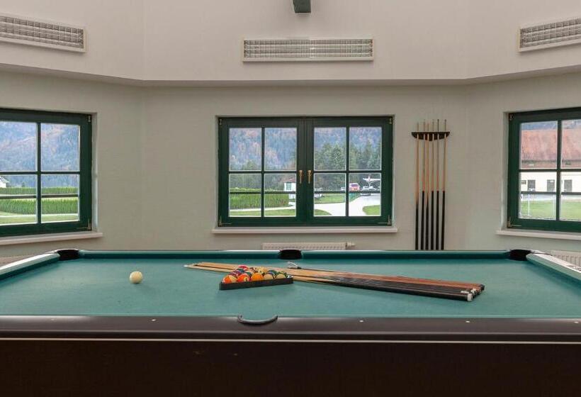 هتل Burger Veniše