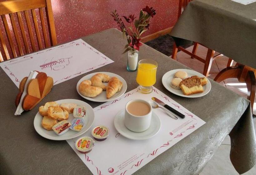 בית מלון כפרי Escala Uno