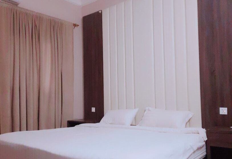 فندق Golden Abha Al Mediaf