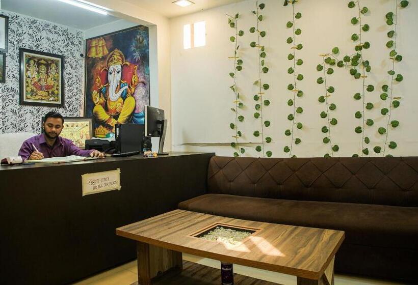 בית מלון כפרי Oyo Flagship Dr Plaza