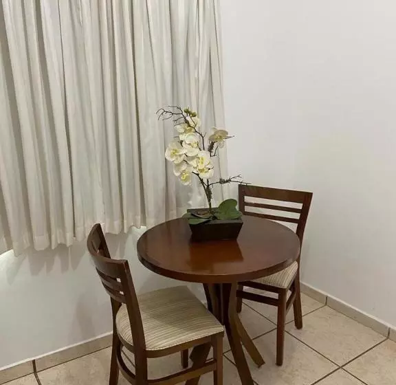 Hotelli Plaza Inn Flat Residence