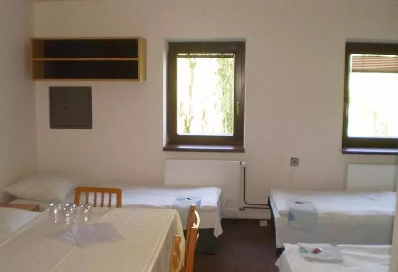 Hotelli Pod Skalou