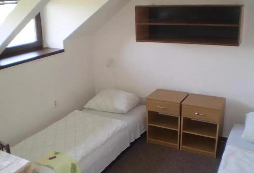 Hotelli Pod Skalou