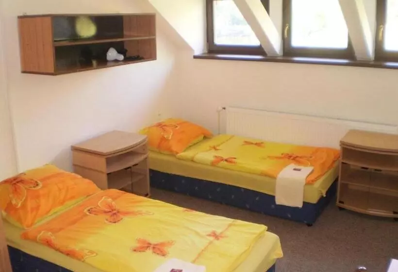 Hotelli Pod Skalou