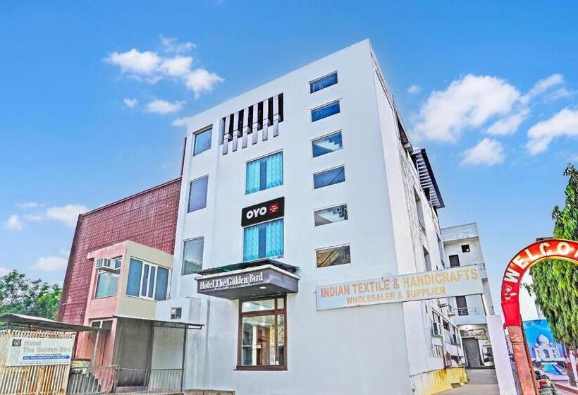 Отель The Golden Bird