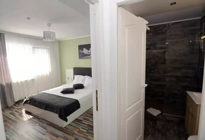 Majatalo Bunga Bunga Resort Mamaia Nord