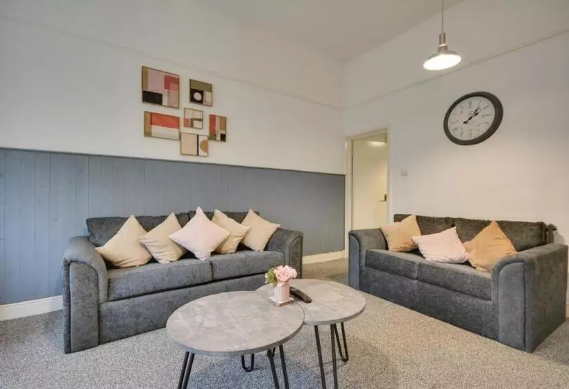 ペンション Cosy 2bd Flat Near City And Beach   30 Percent Off Long Term Bookings
