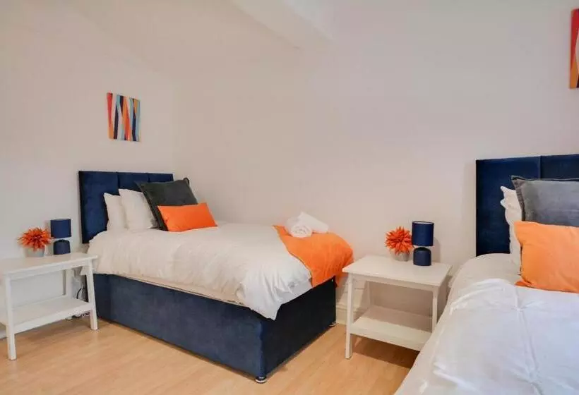 ペンション Cosy 2bd Flat Near City And Beach   30 Percent Off Long Term Bookings