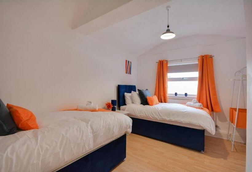 Pensione Cosy 2bd Flat Near City And Beach 30 Percent Off Long Term Bookings