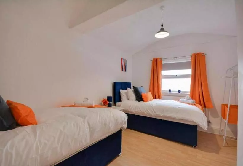 ペンション Cosy 2bd Flat Near City And Beach   30 Percent Off Long Term Bookings