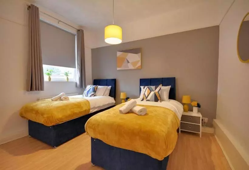 ペンション Cosy 2bd Flat Near City And Beach   30 Percent Off Long Term Bookings
