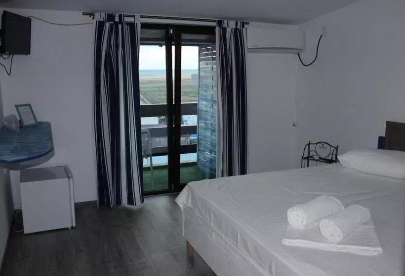 ペンション Hacienda Del Mar Costinesti
