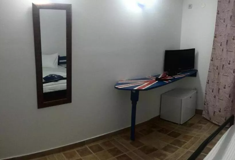 ペンション Hacienda Del Mar Costinesti