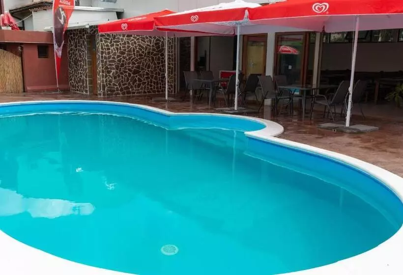Majatalo Kladenetsa Guest House