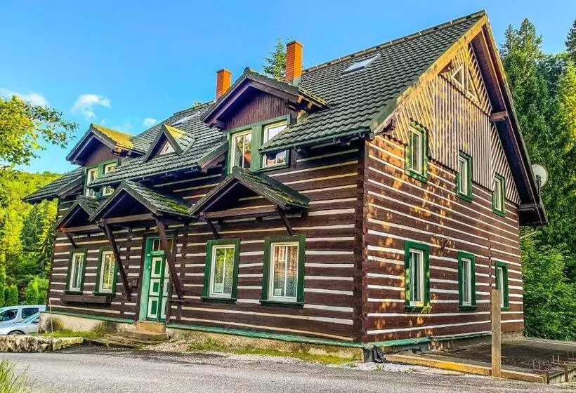 Majatalo Penzion Zelené údolí