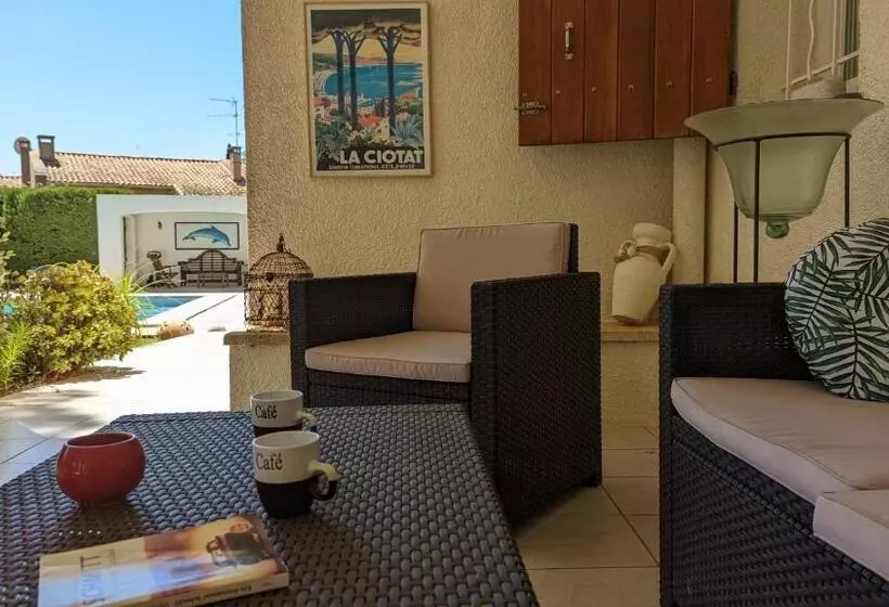 ペンション Villa Serena   Piscine, Tennis   Plage Sable 700m