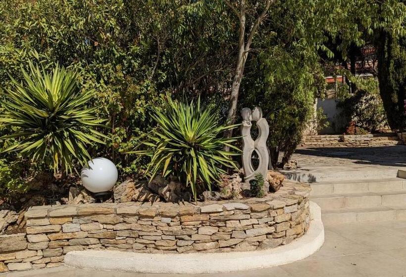 پانسیون Villa Serena Piscine, Tennis Plage Sable 700m