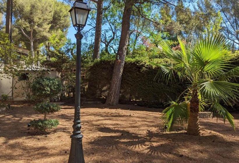 پانسیون Villa Serena Piscine, Tennis Plage Sable 700m