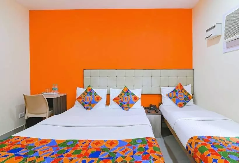 Retkeilymaja Fabhotel Vrj Residency   Nr Chennai Trade Center & St Thomas Mount