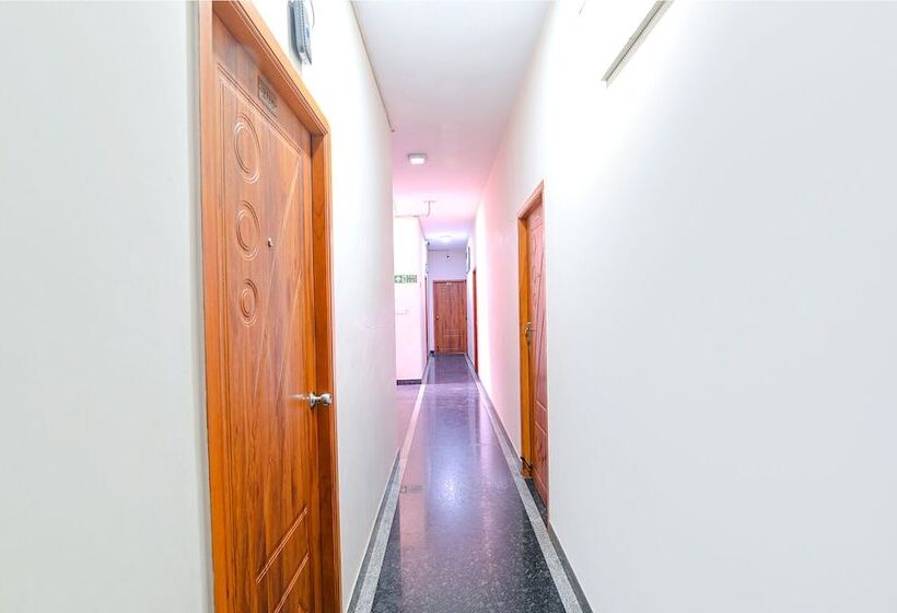 Retkeilymaja Fabhotel Vrj Residency   Nr Chennai Trade Center & St Thomas Mount