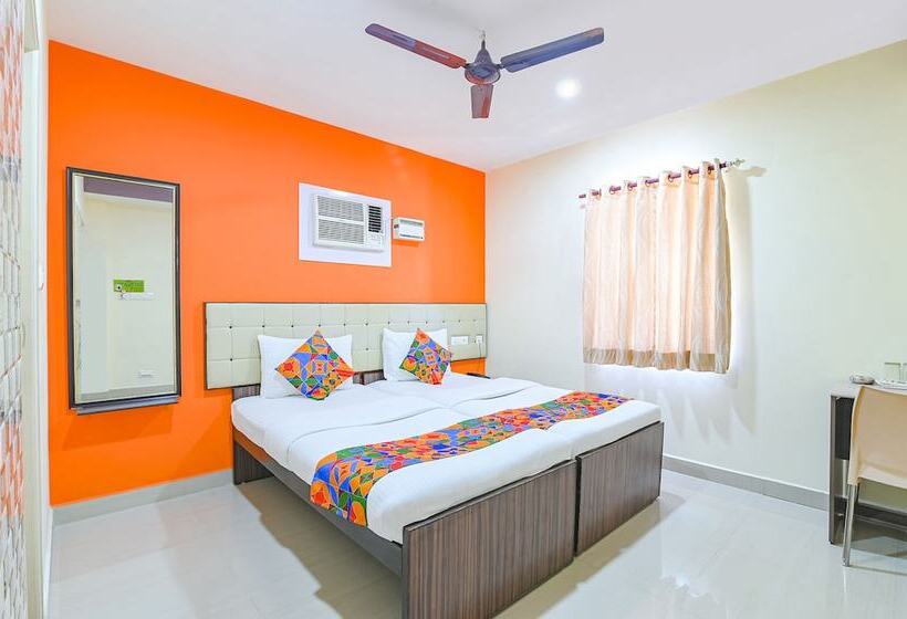 Retkeilymaja Fabhotel Vrj Residency   Nr Chennai Trade Center & St Thomas Mount