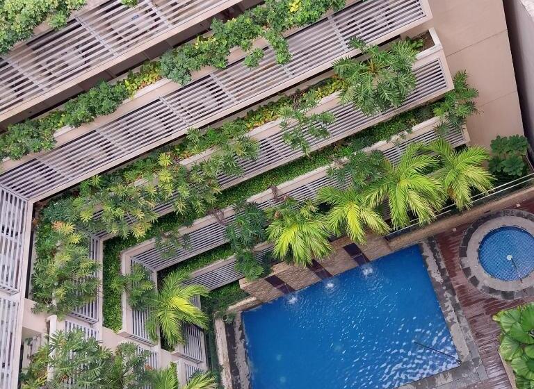 Alps At 150 Newport Blvd Condominum Near T3