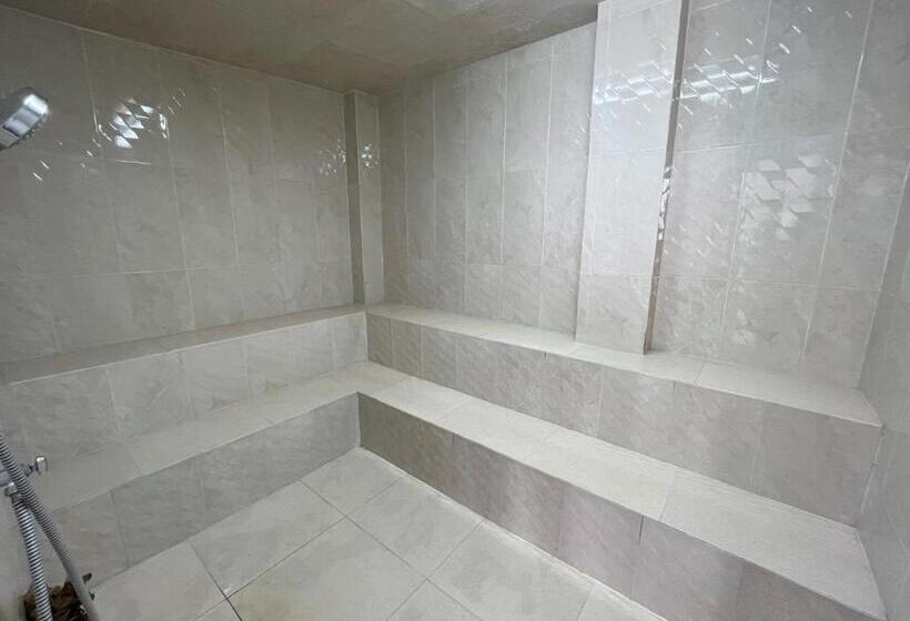 Apartahotel San Gil Plaza   Bed & Coffee