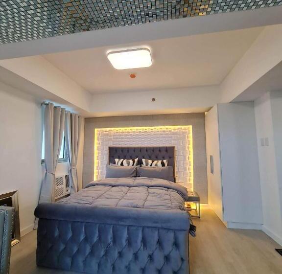 Bed and Breakfast Family Room 1br Huge Balcony In Azure North