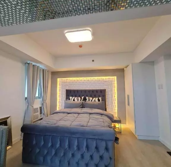 تختخواب و صبحانه Family Room 1br Huge Balcony In Azure North