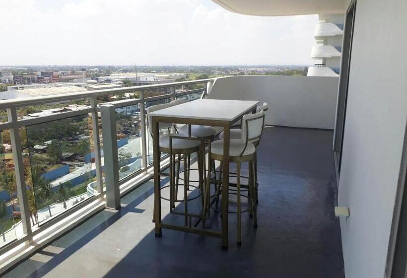 Bed and Breakfast Family Room 1br Huge Balcony In Azure North