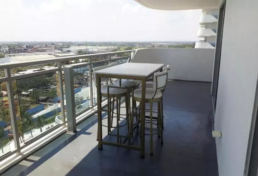 تختخواب و صبحانه Family Room 1br Huge Balcony In Azure North
