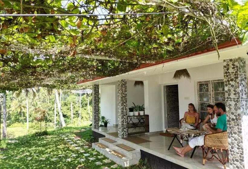 Aamiaismajoitus (B&B) Point Break Varkala