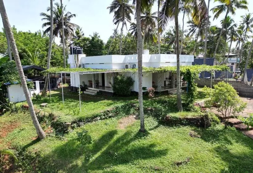 Aamiaismajoitus (B&B) Point Break Varkala