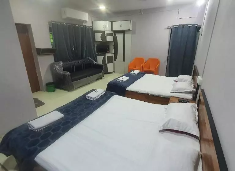 هتل Family Stay